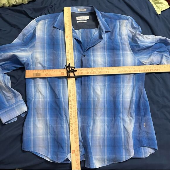 Calvin Klein Blue and White Casual Button Down Shirt - Picture 7 of 7